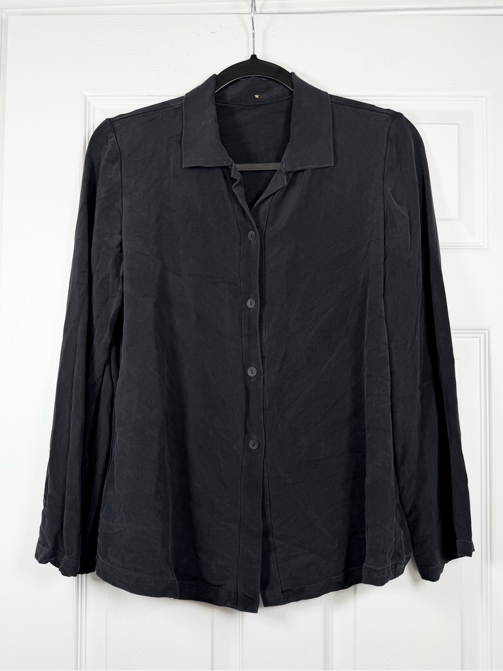 Peter Cohen Size M • Collared Black Button Down Long Sleeve Blouse Top.